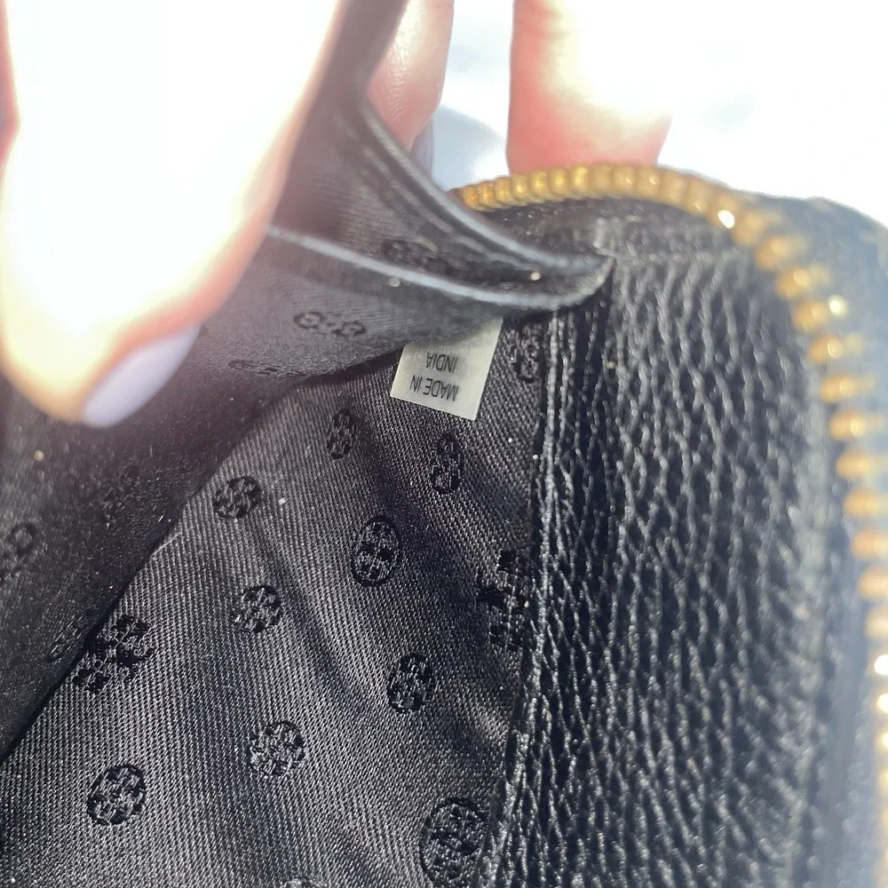 Tory Burch Taylor Zip Continental Wallet in Black Pebbled Leather With Tassel